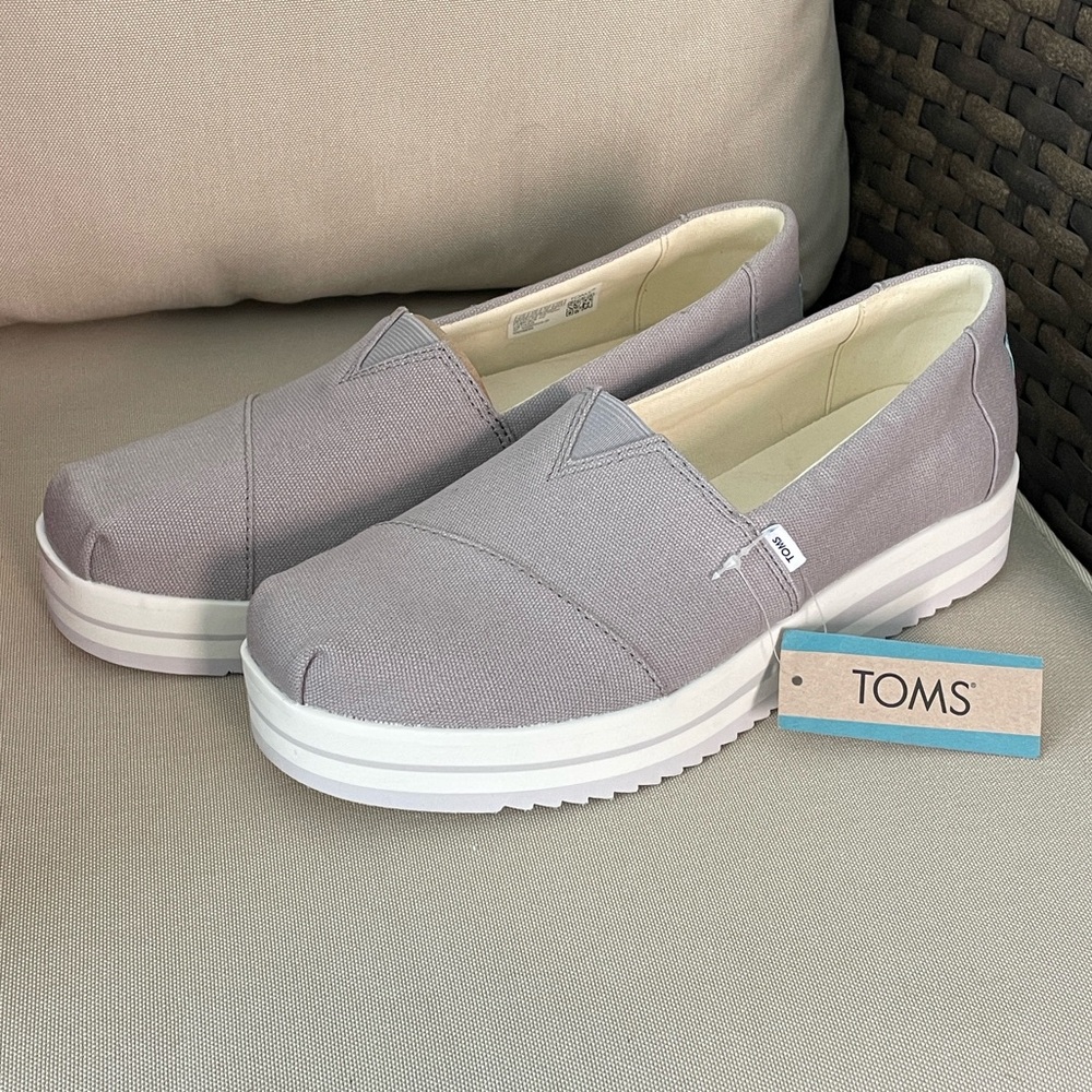 Tom’s Canvas Platform Slip on Shoes